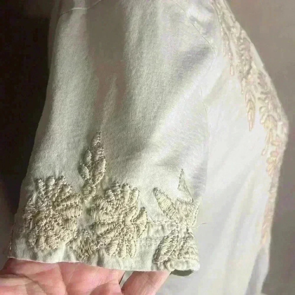 Gorgeous Embroidered Johnny Was Top - Picture 3 of 8